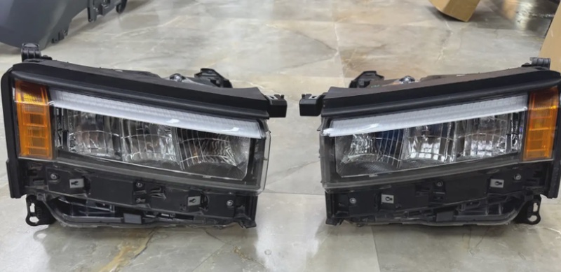 Передняя Фара Toyota Prado 250 2024+